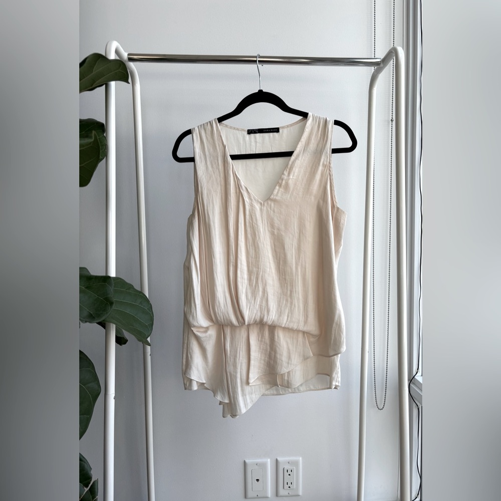 ZARA | Romantic Cream Asymmetrical Hem Sleeveless Blouse V Neck S